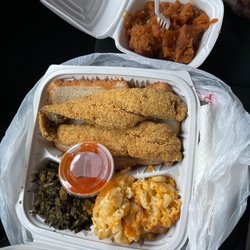 Sixth Street Lounge - Fried fish platter