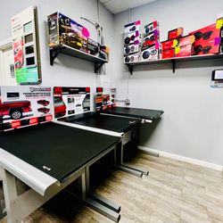Andrizo Trucktoyz - Store Interior