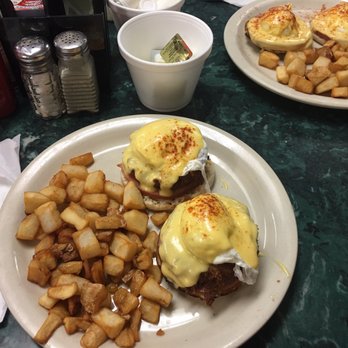 Clary's Cafe - Breakfast & Brunch Near Me - Savannah, Georgia
