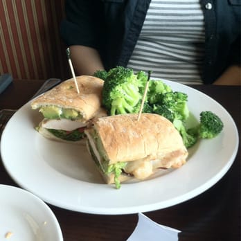 Cheddar's Scratch Kitchen - Napa Chicken Ciabatta Sandwich, with avocado, roasted tomatoes, and garlic aioli. - Comfort Food Near Me - Omaha, Nebraska