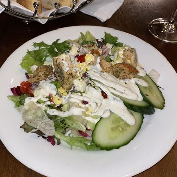William & Henry Steakhouse - house salad - Steakhouses Near Me - Lynchburg, Virginia William & Henry Steakhouse - house salad - Steakhouses Near Me - Lynchburg, Virginia