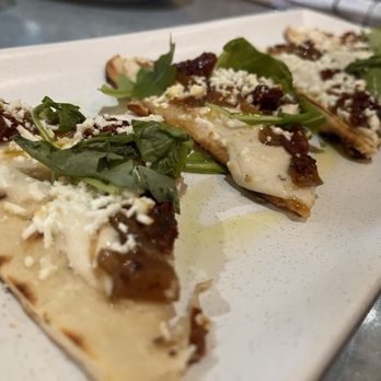 Meli Easton - Flatbread - Modern European Near Me - Easton, Pennsylvania Meli Easton - Flatbread - Modern European Near Me - Easton, Pennsylvania