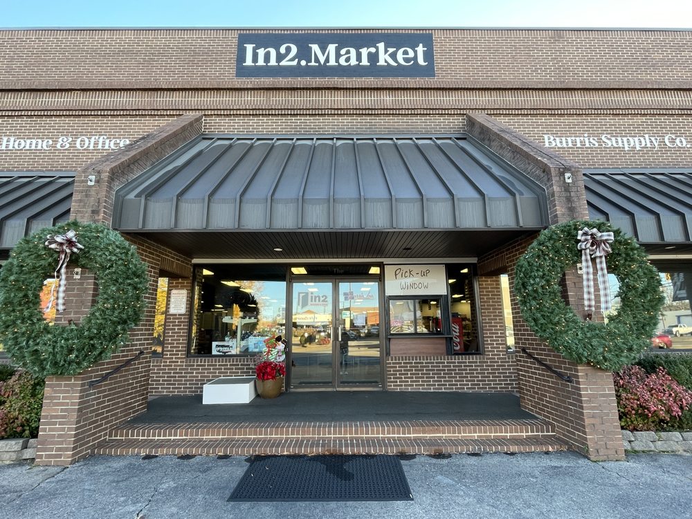 BURRIS BLINDS & SHUTTERS 113 S Arkansas Ave, Russellville, Arkansas