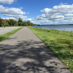 Long Branch Park - shoreline walking trail