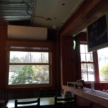 Green River BBQ - Barbeque Near Me - Saluda, North Carolina