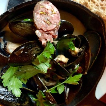 Melzingah Tap House - Mussels and sausage - Beer Bar Near Me - Beacon, New York Melzingah Tap House - Mussels and sausage - Beer Bar Near Me - Beacon, New York