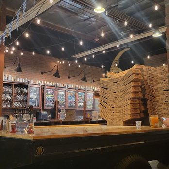 Brewyard Beer Company - Brewpubs Near Me - Glendale, California