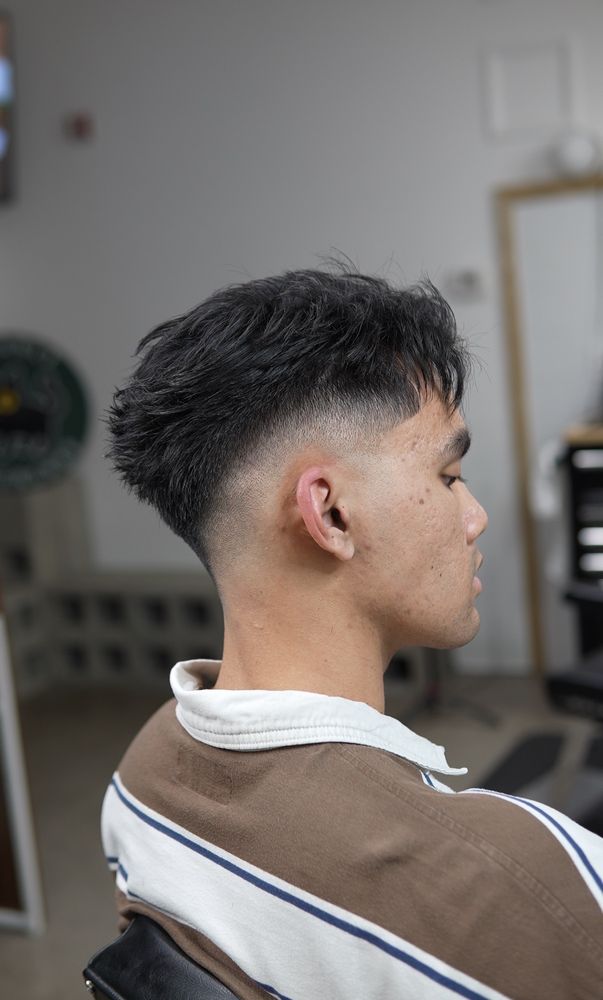 Gnarly Barbershop Logo