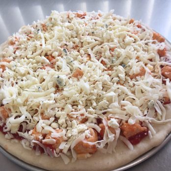 A Casa Pizza - Buffalo Chicken   Grilled chicken, hot wing sauce, celery, and crumbled bleu cheese - Pizza Near Me - Newtown Square, Pennsylvania