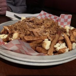 Pulled pork poutine Pulled pork poutine