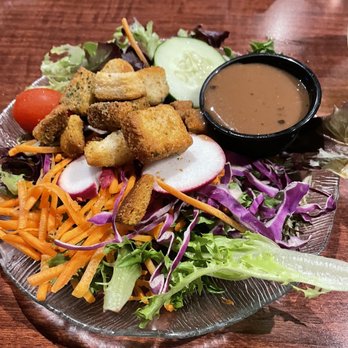 Fireside Tavern - Garden Salad - Bars Near Me - Strasburg, Pennsylvania