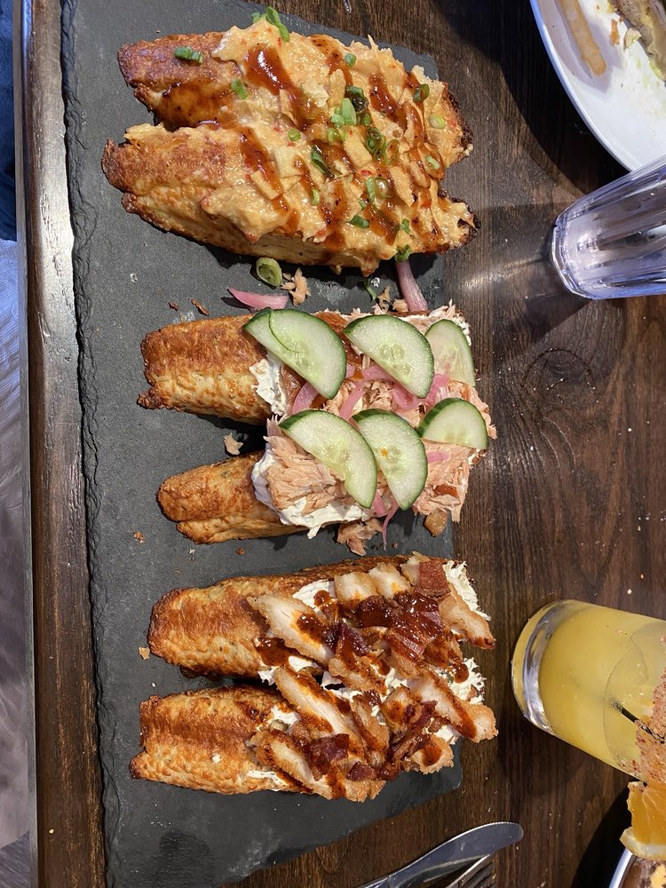 Three22 Kitchen & Cocktails