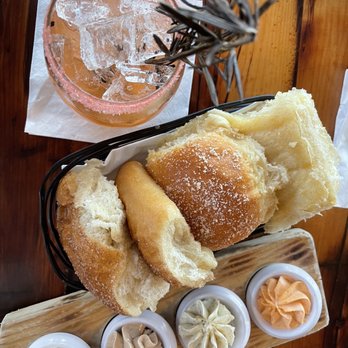 Freshwater Tavern - Bread with the meal. Wow! - New American Near Me - Gladstone, Michigan Freshwater Tavern - Bread with the meal. Wow! - New American Near Me - Gladstone, Michigan