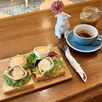 Fargo Cafe - Tostado La Cabrita y Café Doble - Coffee & Tea Near Me - Barcelona, B Fargo Cafe - Tostado La Cabrita y Café Doble - Coffee & Tea Near Me - Barcelona, B