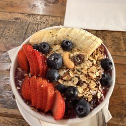 Green Bliss - Berry Acai Bowl (v)