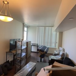 Kometa Moving - Efficient apartment packing by San Diego's trusted movers - no item left unprotected