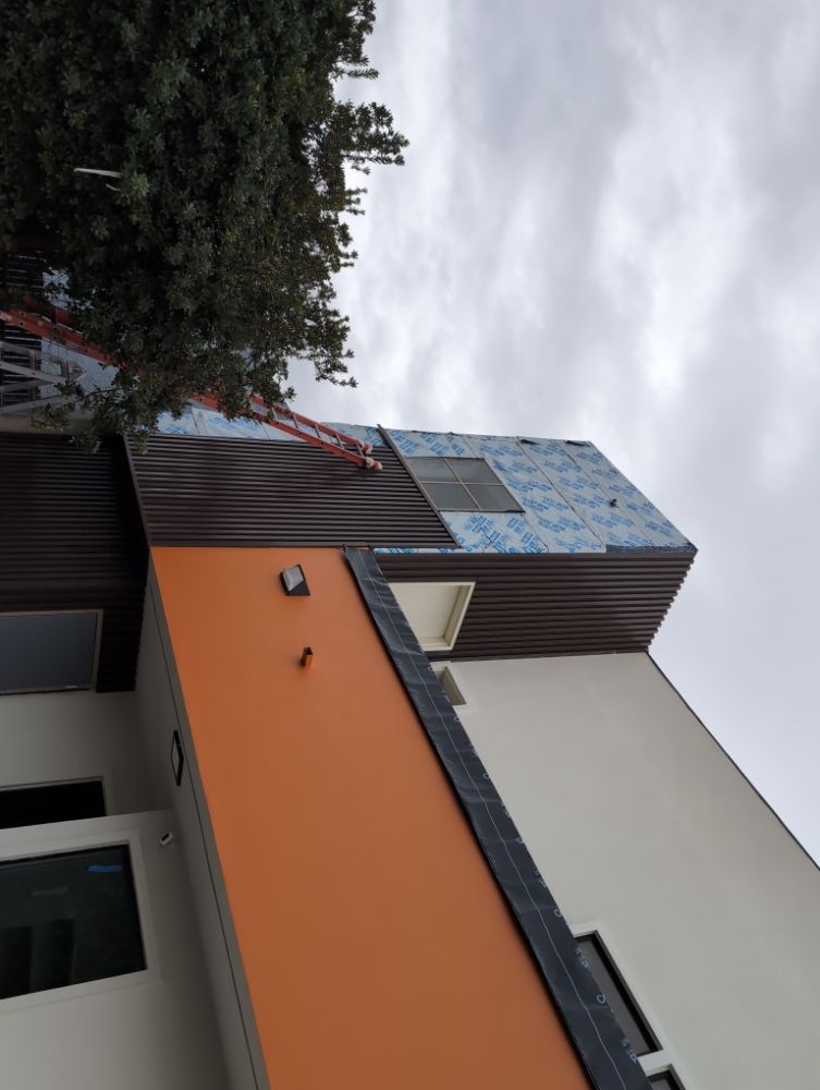 Slide of Q7 Roofing & Waterproofing