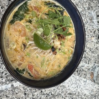 Moxies Square One Restaurant - Thai curry prawn noodles - Canadian (New) Near Me - Mississauga, Ontario Moxies Square One Restaurant - Thai curry prawn noodles - Canadian (New) Near Me - Mississauga, Ontario