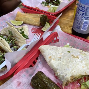 Tacos El Fluffy - Tacos, quesadilla, and tamale. - Mexican Near Me - Pensacola, Florida