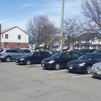 Laundry Palace - Part of their very large car park @ Laundry Palace - Laundromat Near Me - Valley Stream, New York