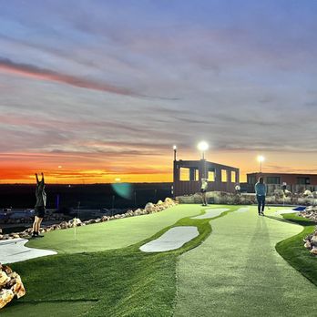 Sip N Putt - Gorgeous views of the sunset! - Mini Golf Near Me - New Braunfels, Texas Sip N Putt - Gorgeous views of the sunset! - Mini Golf Near Me - New Braunfels, Texas