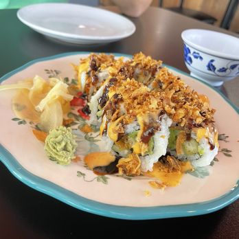 Lantern House Asian Bistro - Crunchy roll - Seafood Near Me - Anderson, Indiana