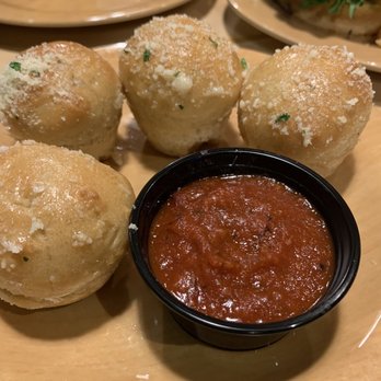 Toadstool Cafe - Garlic bread - Cafes Near Me - Universal City, California Toadstool Cafe - Garlic bread - Cafes Near Me - Universal City, California