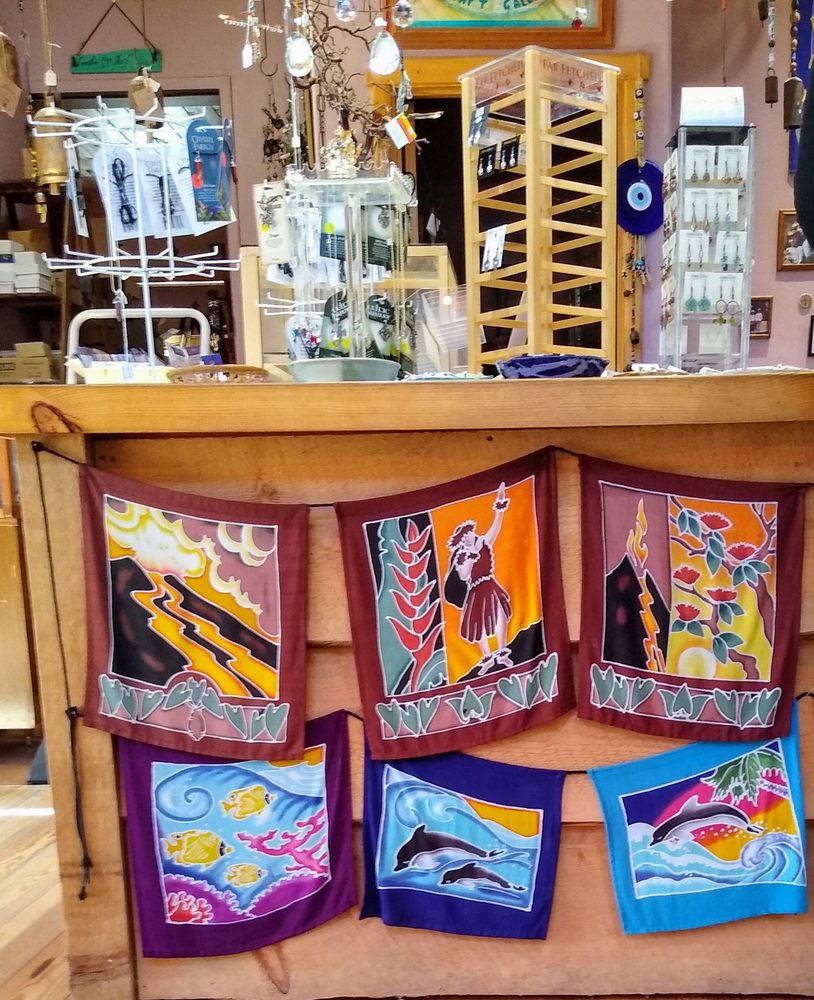 LIVING RAINBOW GIFT SHOP Updated April 2024 16 Reviews 12789