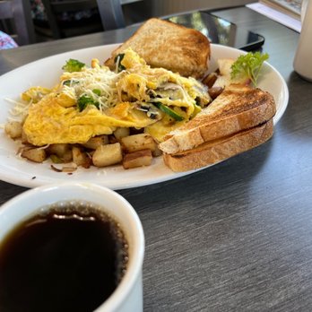 Hot Off The Griddle - Breakfast & Brunch Near Me - Orangevale, California