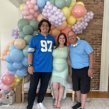 Balloons And Centerpieces - Balloon Services Near Me Balloons And Centerpieces - Balloon Services Near Me
