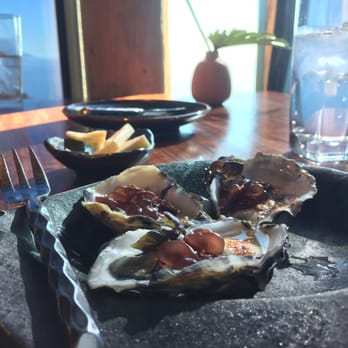 Sierra Mar - oysters with kelp - New American Near Me - Big Sur, California Sierra Mar - oysters with kelp - New American Near Me - Big Sur, California