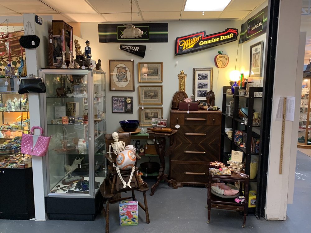 AVONLEA ANTIQUES AND INTERIORS 323 Photos & 47 Reviews 8101 Philips