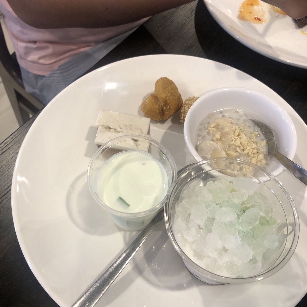 Viet Buffet - Thai , 3 bean colors, and coconut banana desserts - Buffets Near Me - Rogers, Arkansas Viet Buffet - Thai , 3 bean colors, and coconut banana desserts - Buffets Near Me - Rogers, Arkansas
