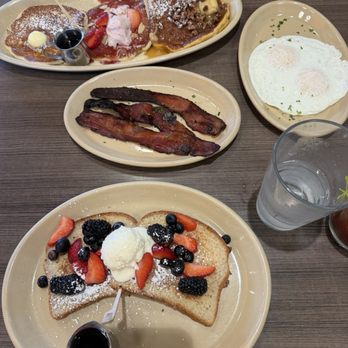 Snooze, an A.M. Eatery - Breakfast & Brunch Near Me - Overland Park, Kansas Snooze, an A.M. Eatery - Breakfast & Brunch Near Me - Overland Park, Kansas