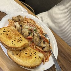 Governor Stumpy's - Posnanski's Chicken Spiedini Pasta