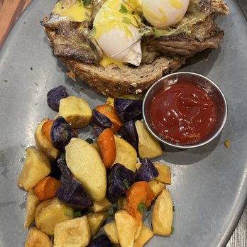 Revel - Brisket Benedict - Bars Near Me - Pittsburgh, Pennsylvania