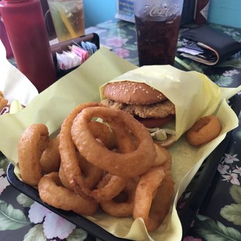 Hula's - American Near Me - Escalon, California
