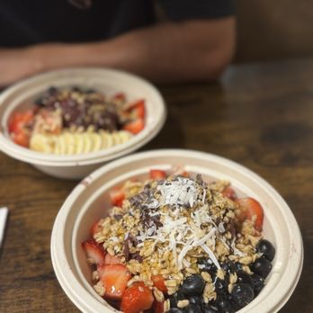 Waffle and Berry - Acai Bowl - Waffles Near Me - Honolulu, Hawaii Waffle and Berry - Acai Bowl - Waffles Near Me - Honolulu, Hawaii