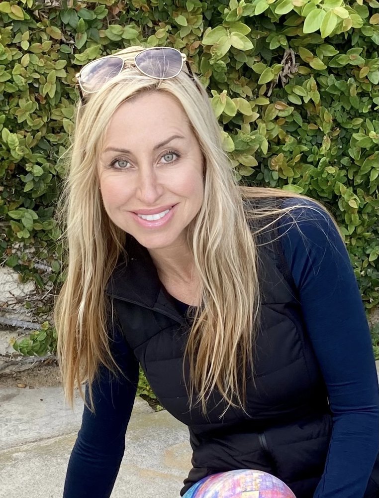 STARR SMILES Updated May 2024 Newport Beach, California Teeth