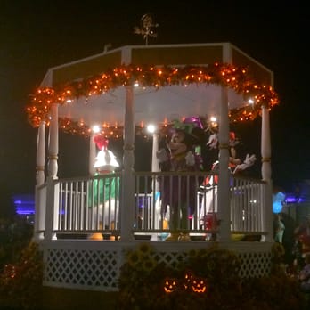 Boo To You Parade - Amusement Parks Near Me - Orlando, Florida Boo To You Parade - Amusement Parks Near Me - Orlando, Florida