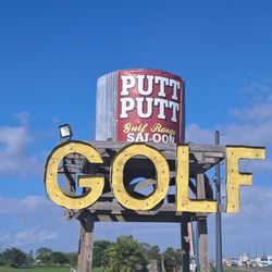 Golf of America Pizza