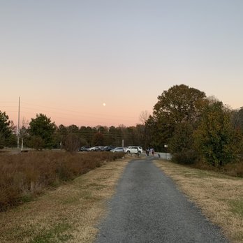 Garrard Landing Park - Walking trail at Garrard Landing Park near lake and meadows - Playgrounds Near Me - Alpharetta, Georgia