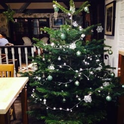 Newbold Comyn Arms - Our tree is come! Come and get in to the festive mood!