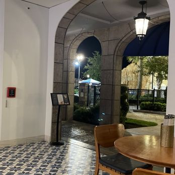 Bar Riva - Pubs Near Me - Lake Buena Vista, Florida