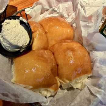 Morgan's Steakhouse - Dinner rolls - Steakhouses Near Me - Derby, Kansas