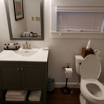The Red Fox Inn - Hotels Near Me - Middleburg, Virginia The Red Fox Inn - Hotels Near Me - Middleburg, Virginia