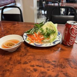 Pho Nam - Lettuce for the crepe