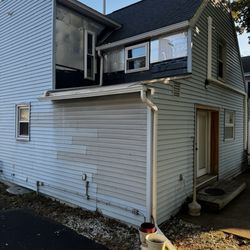 Bennett Contracting - New windows/flash sealed