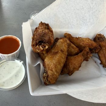 Blvd Brgr - Wings were OK, don't get that I have to pay for a side of ranch - Burgers Near Me - Camarillo, California Blvd Brgr - Wings were OK, don't get that I have to pay for a side of ranch - Burgers Near Me - Camarillo, California
