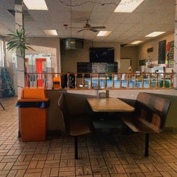 Smoothys Juice Bar - Inside!